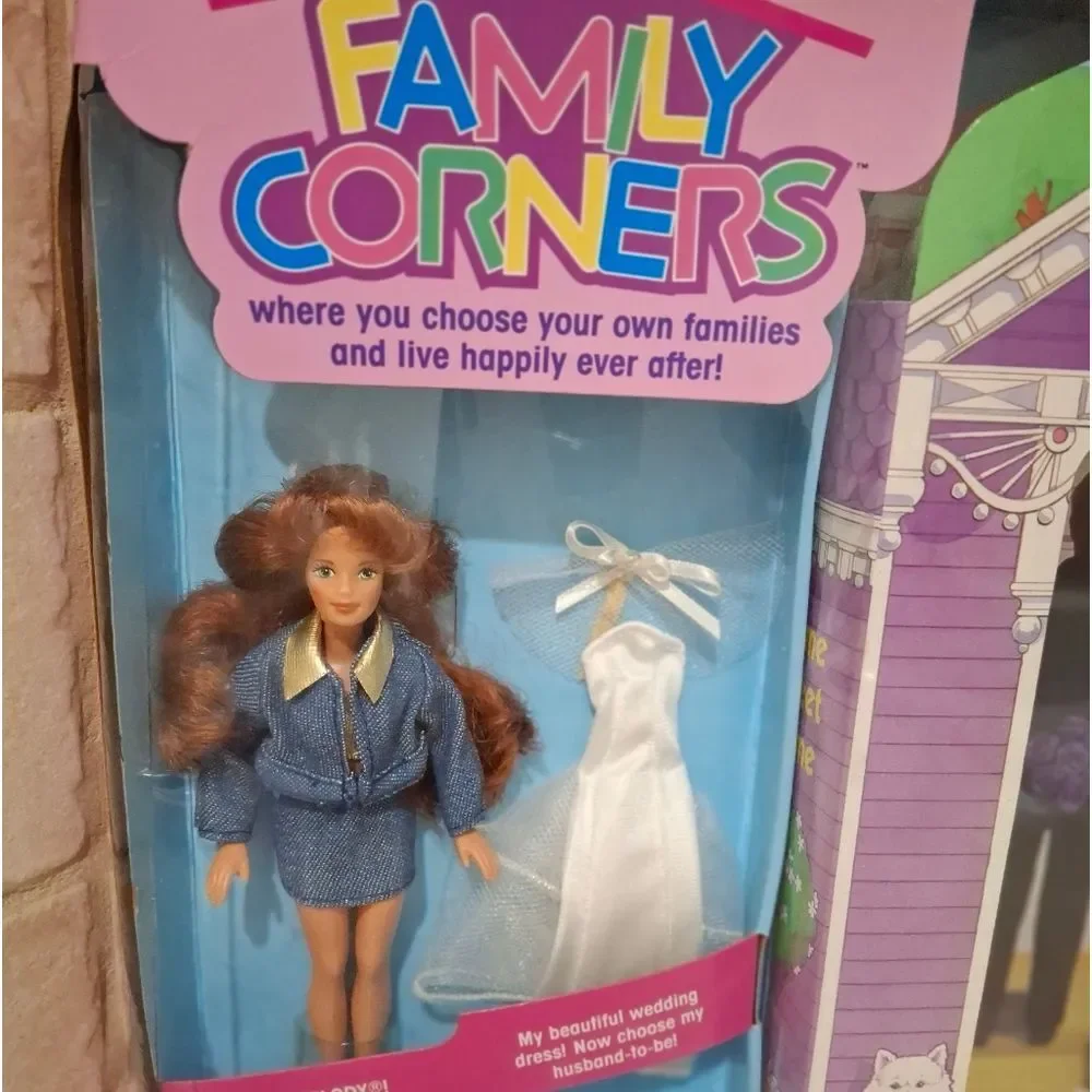 Vintage Family Corners Melody Doll Dollhouse 4 Room Scenes